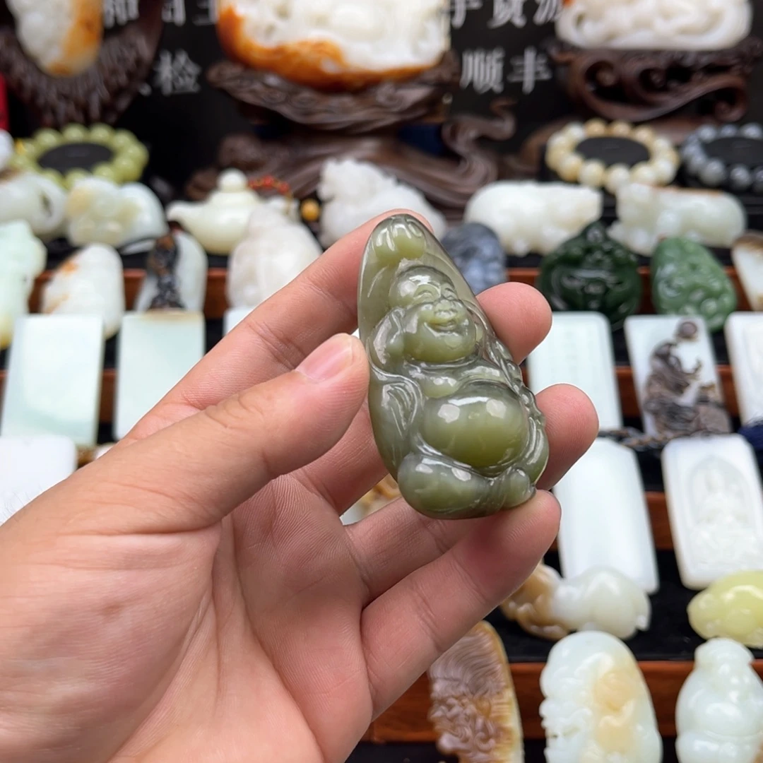 和田玉未镶嵌挂件