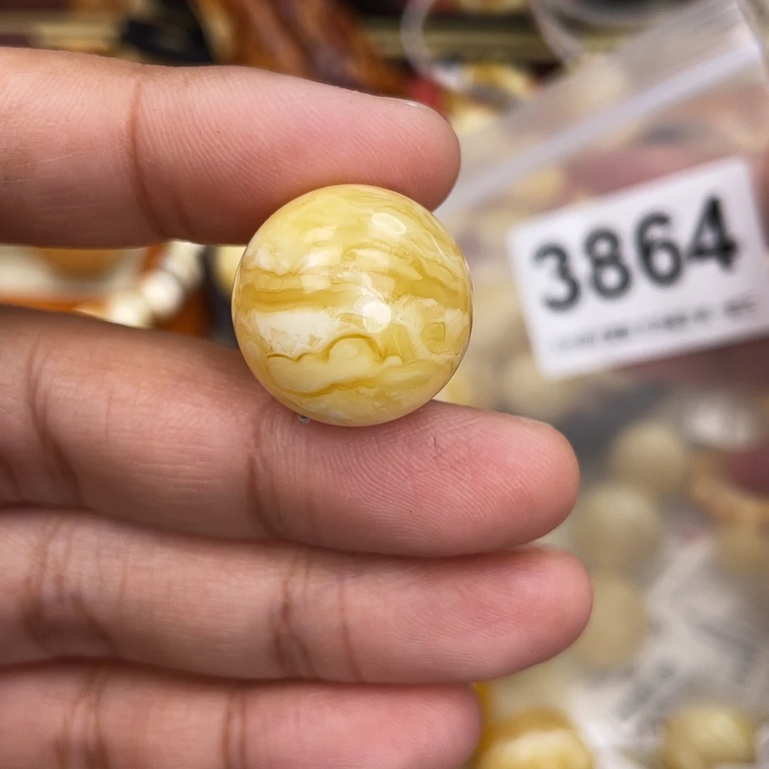 蜜蜡未镶嵌珠宝奇石19.6