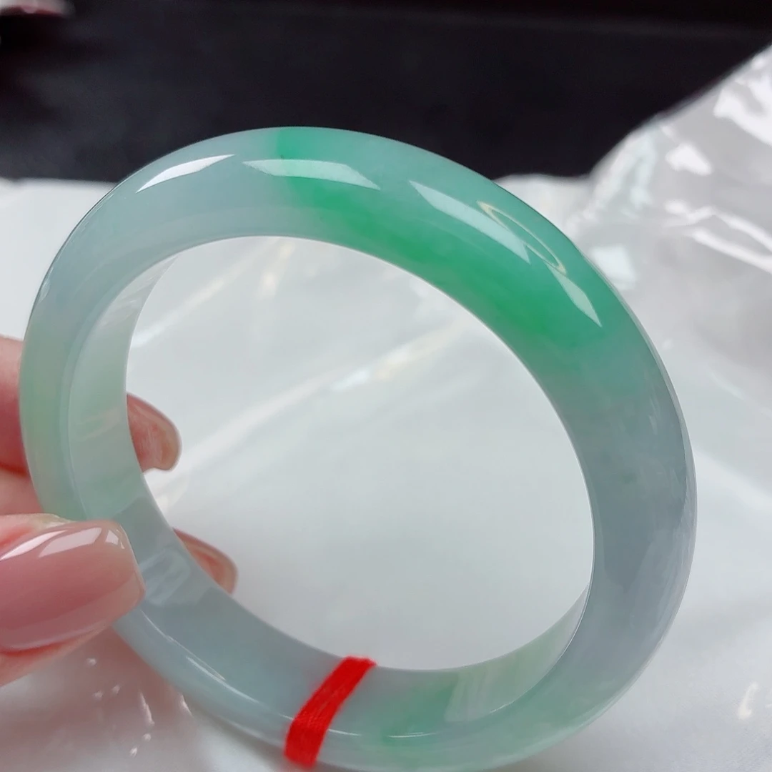 未镶嵌手镯翡翠55