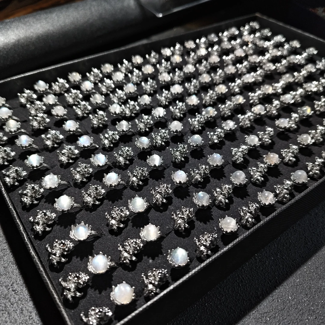 【黑胖珠宝】H0918 天然水晶灰月光戒指多样性发其一