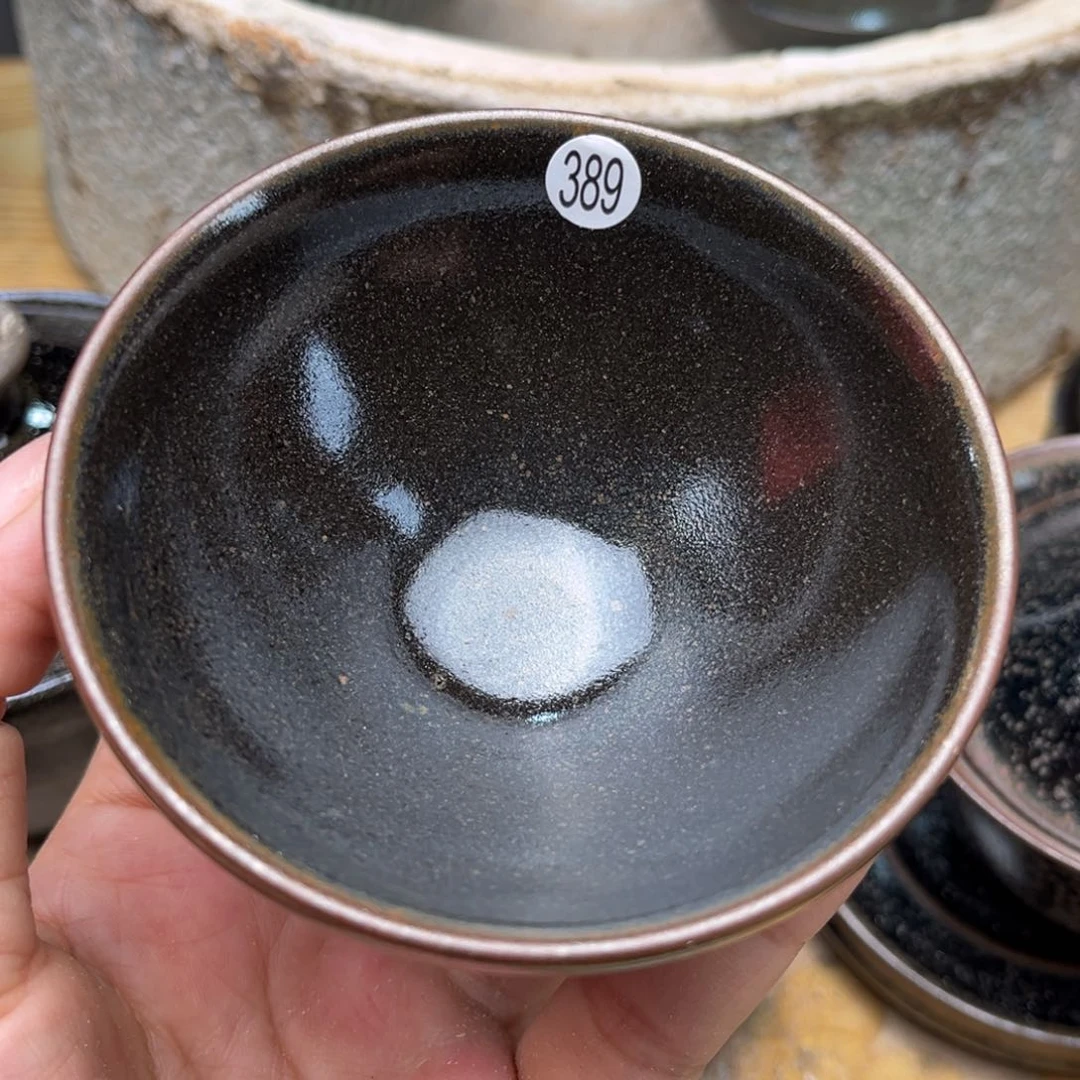 茶盏义兴龙窑坚持真柴烧