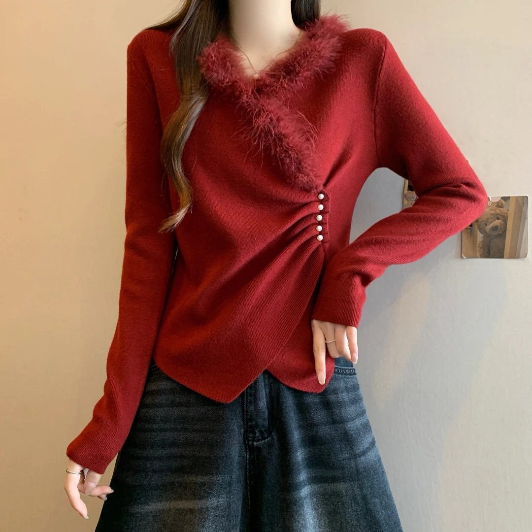 新年红色洋气V领修身不规则打底衫女秋冬胖MM高级感内搭气质上衣