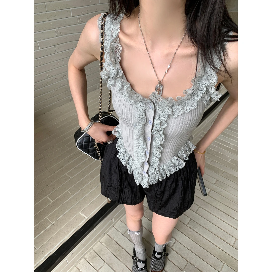 区区欧阳拼接蕾丝花边衬衫女夏季设计感小众修身显瘦辣妹无袖上衣