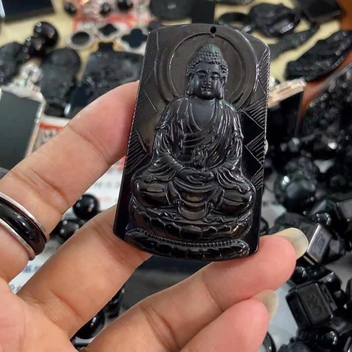 翡翠未镶嵌颈饰墨翠大日如来