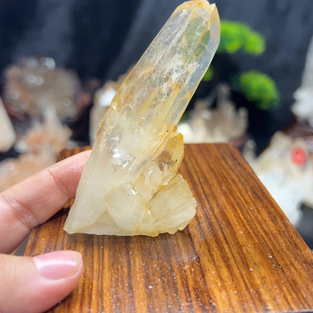 珠宝半成品水晶未镶嵌