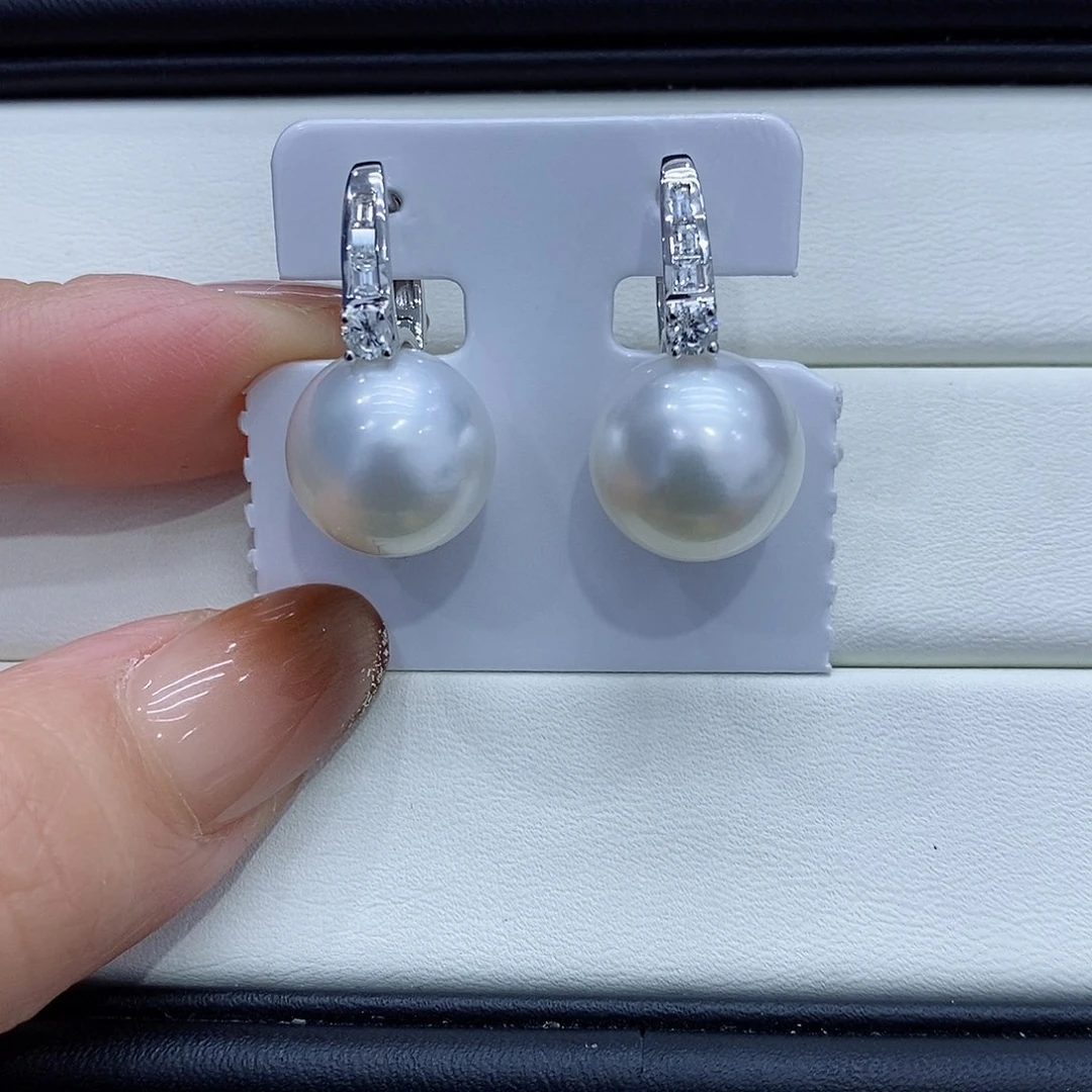 海水珍珠耳饰18K金镶嵌冰**！13到14点位