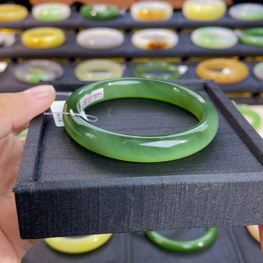 和田玉未镶嵌手镯高冰绿猫眼55