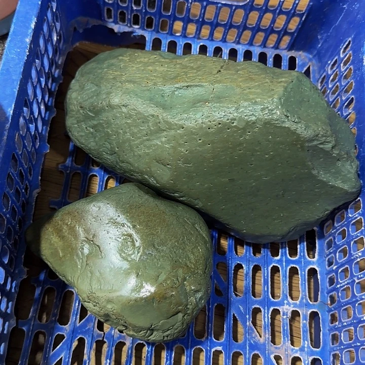 煜***道非金属原石摆件大料摆件