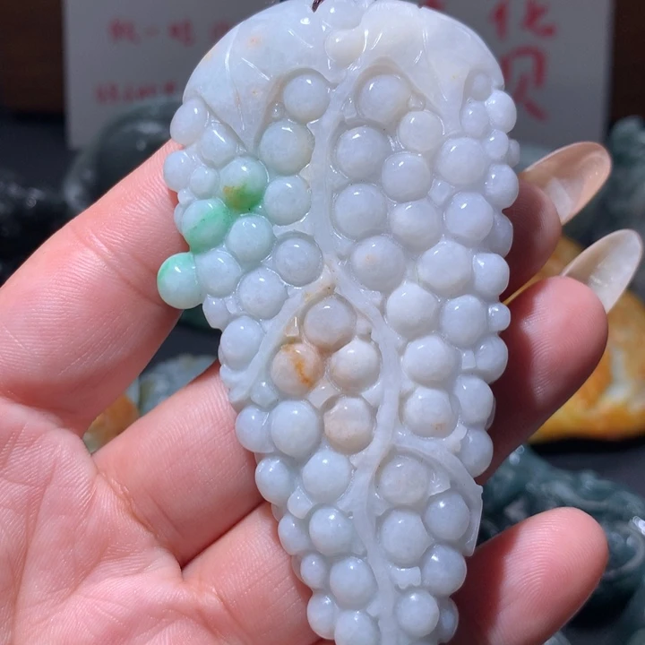 翡翠未镶嵌颈饰保真天然A货翡翠