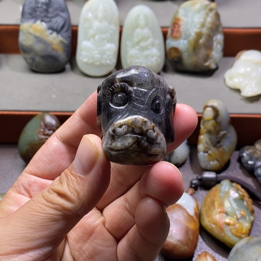 未镶嵌和田玉挂件