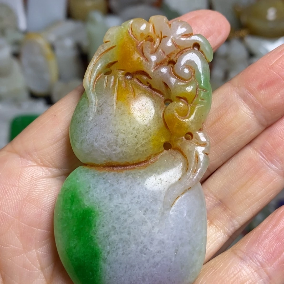 和田玉（糖玉）未镶嵌颈饰