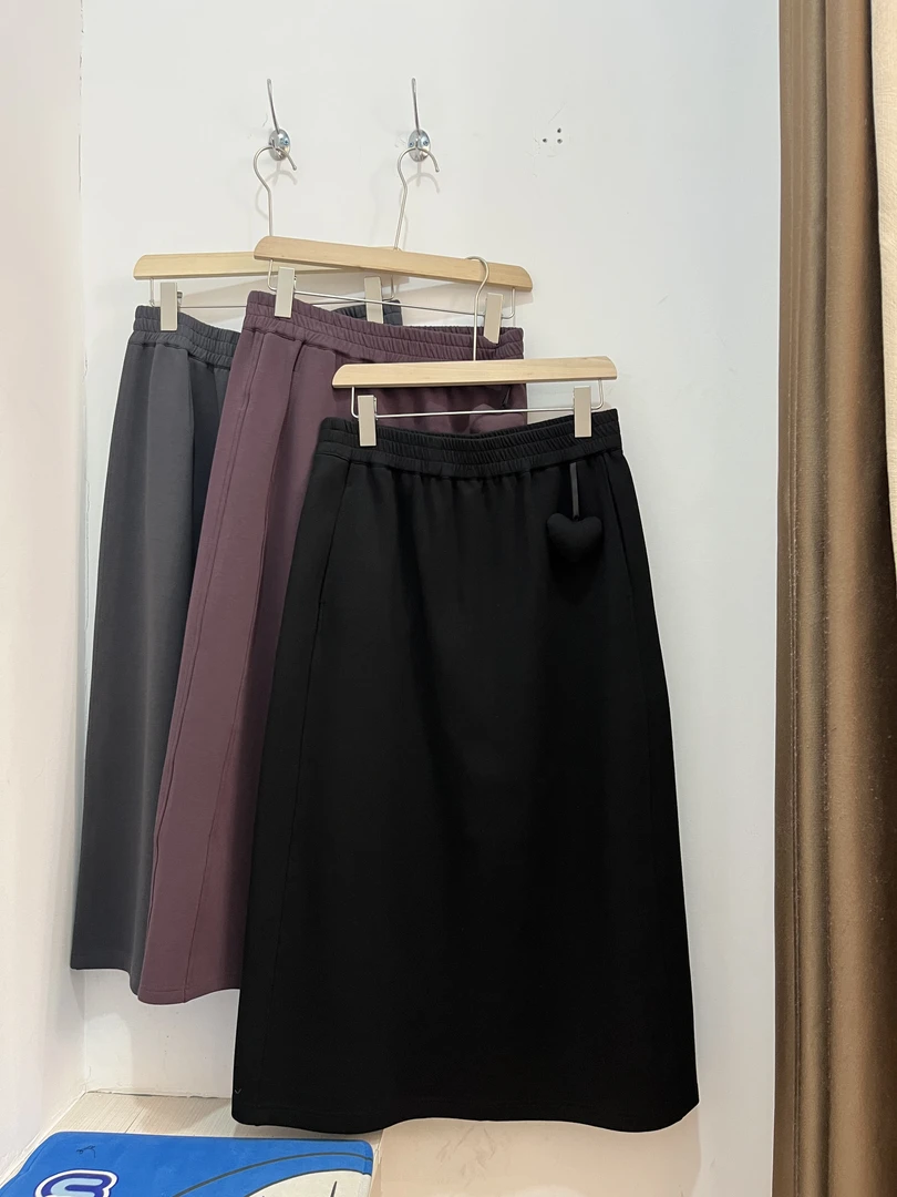 水淼2025春季针织半裙0781