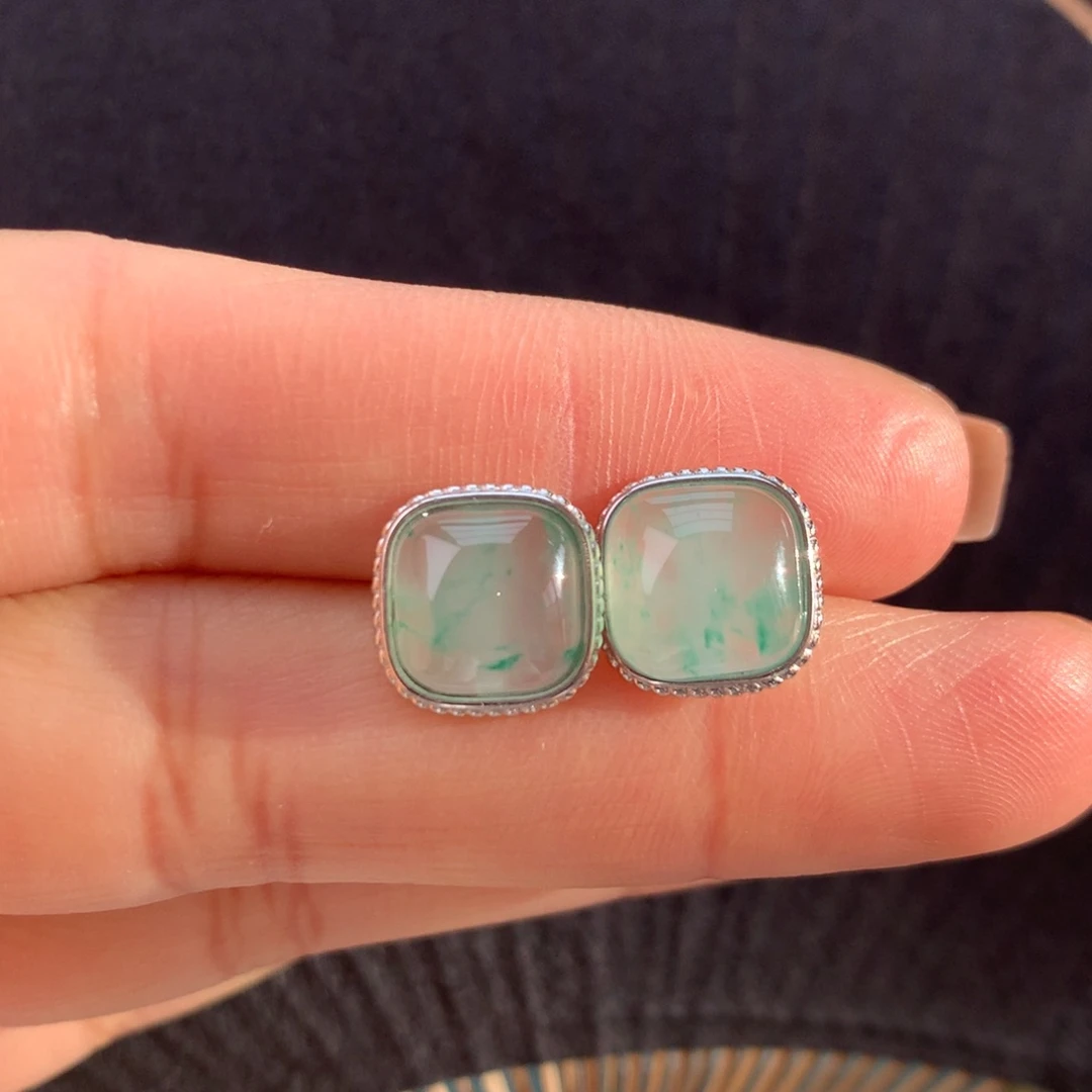 石英质玉（非洲翠）银S925镀金镶嵌冰飘花精品耳饰