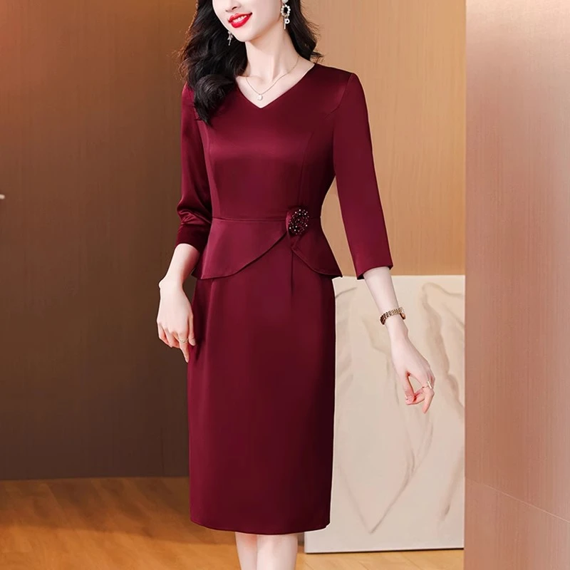 2025气质连衣裙高端喜婆婆婚宴装结婚长辈衣服婚礼喜妈妈年轻礼服
