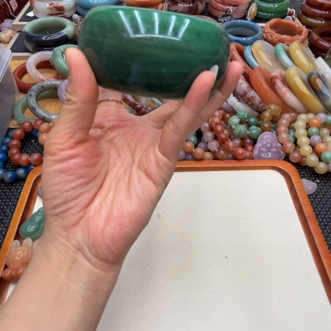 石英质玉未镶嵌圈口64