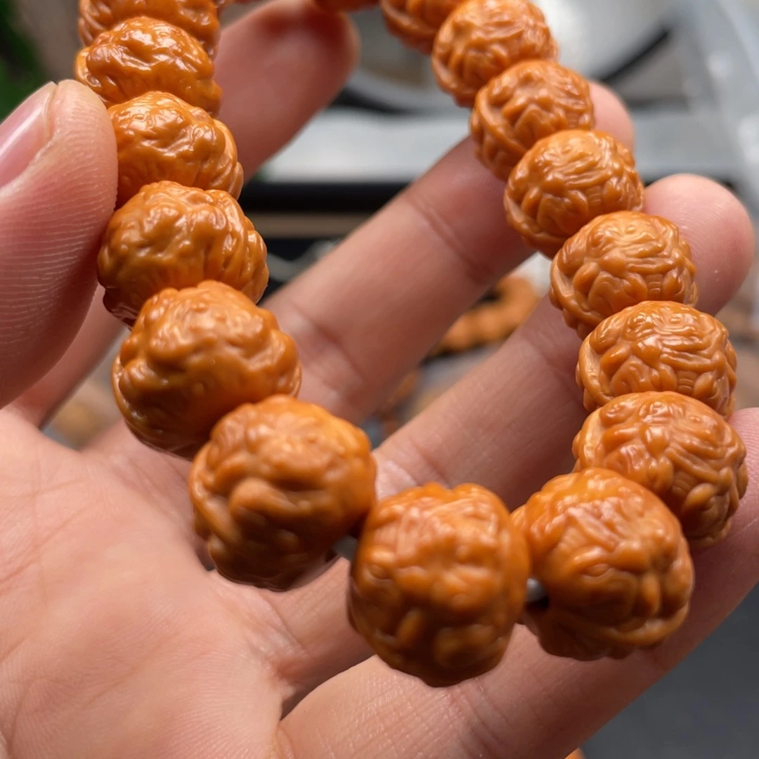 吊坠橄榄核猴头虎