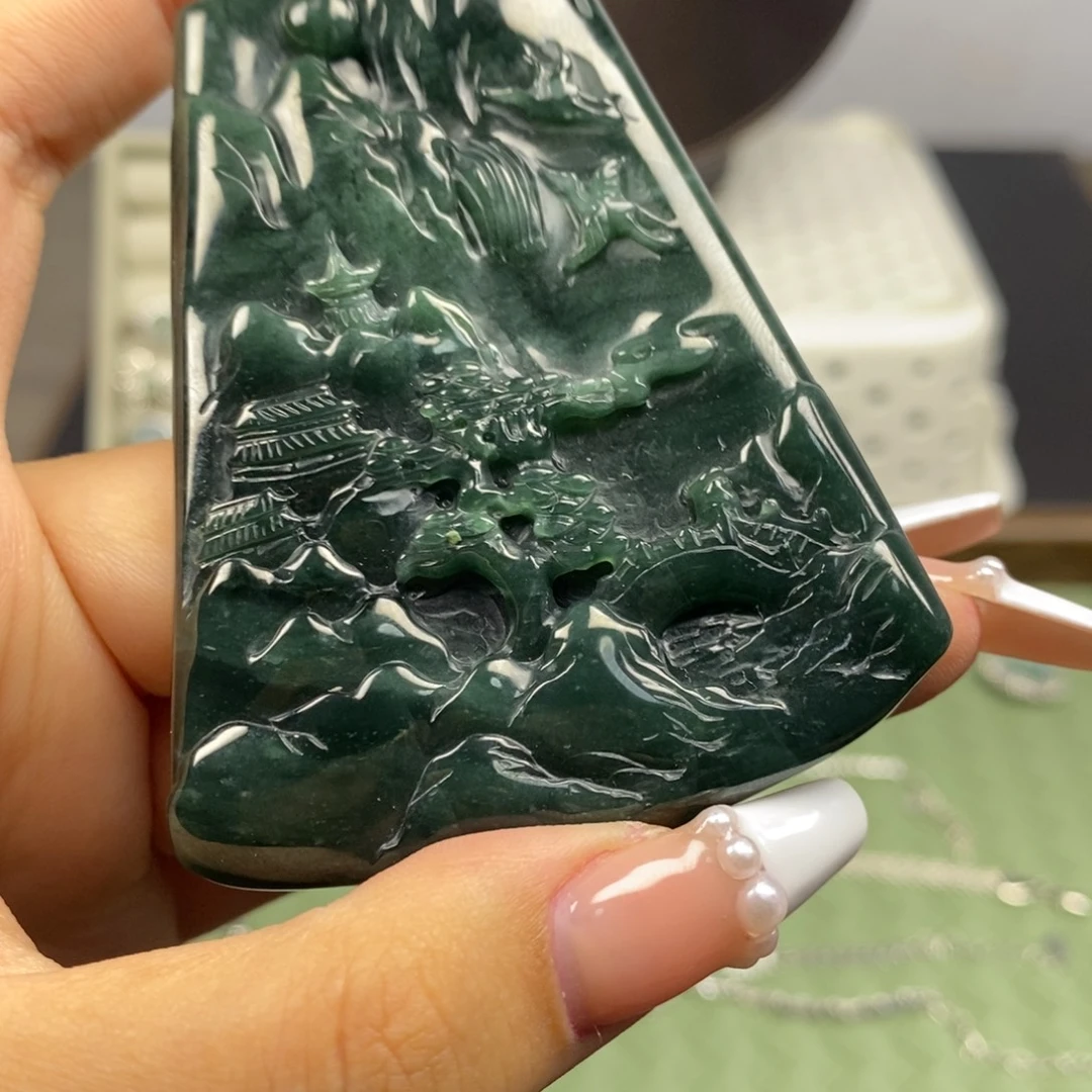 好***醒翡翠未镶嵌颈饰翡翠