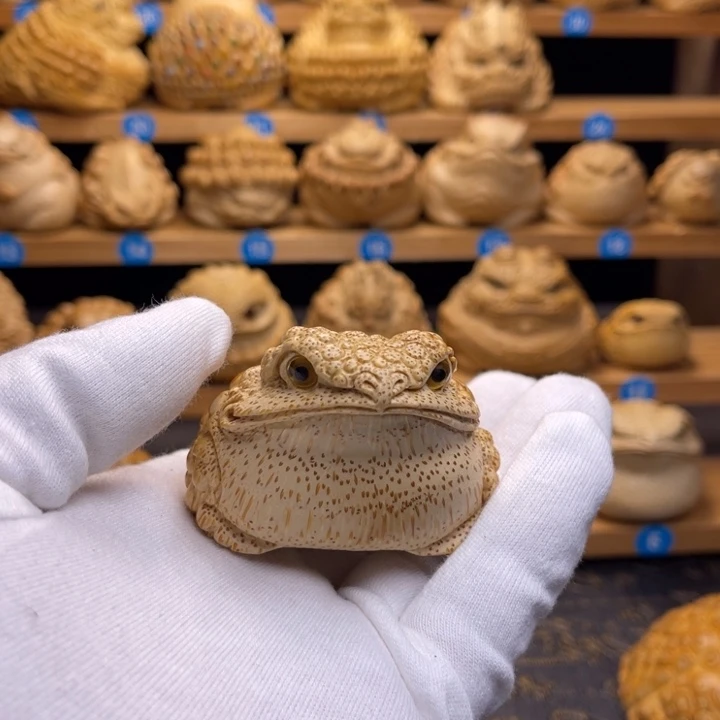 用***5竹根雕 纯手工制作的