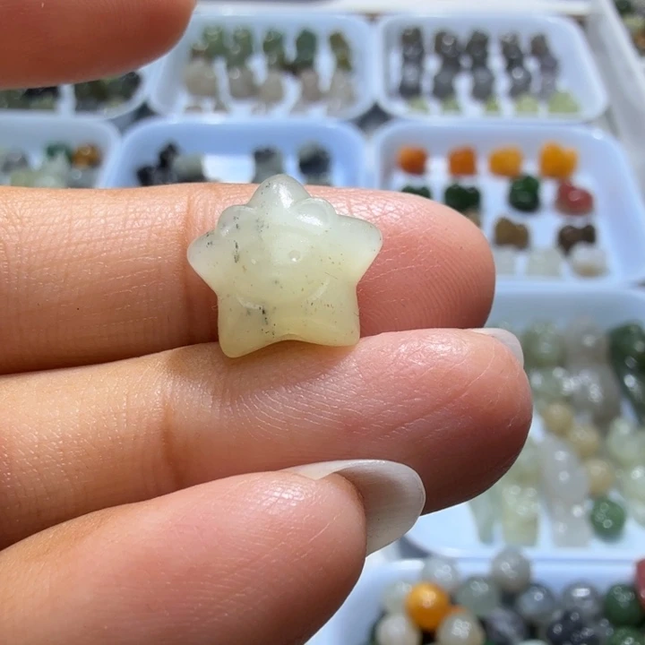 未镶嵌和田玉珠宝半成品
