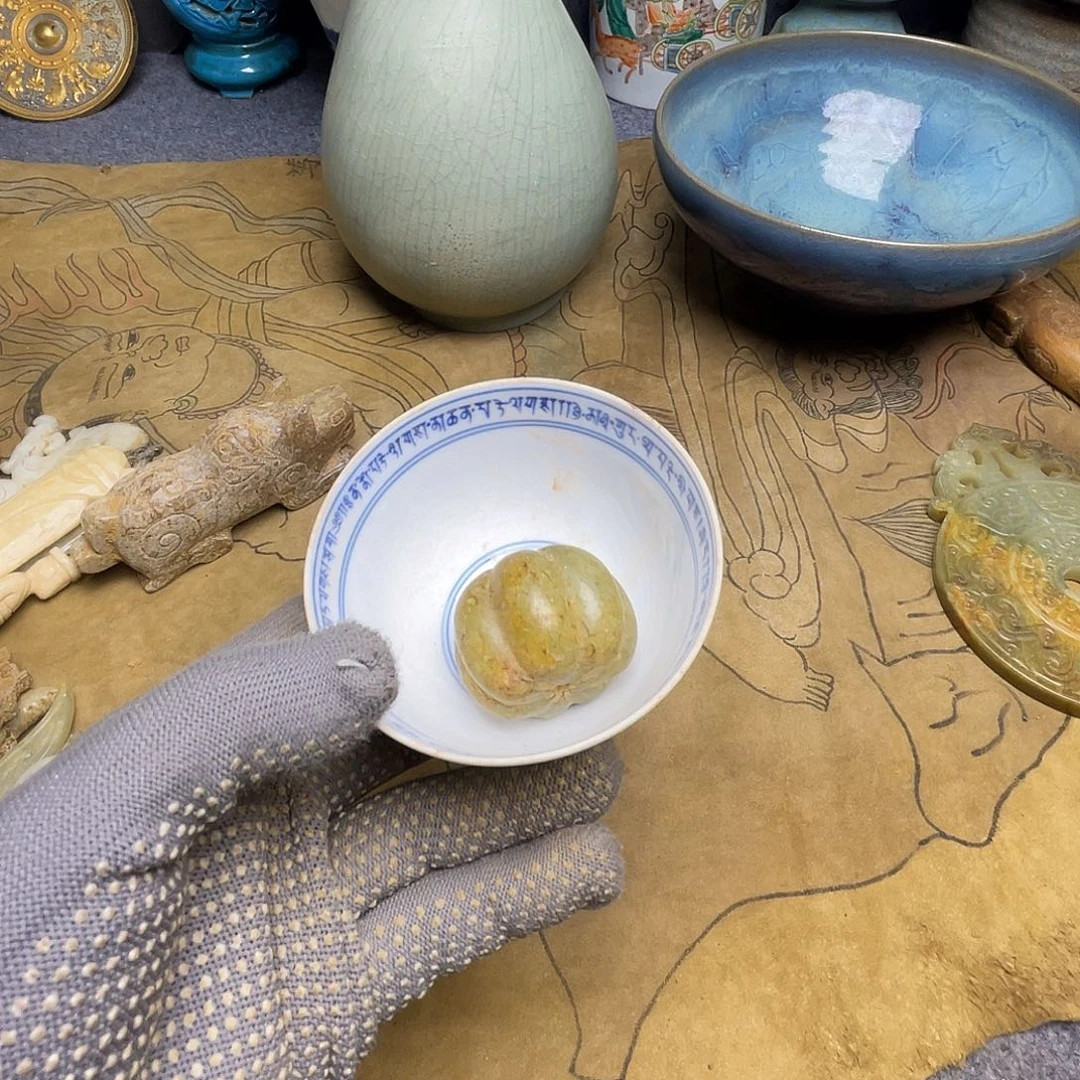 张***手瓷片坎坎坷坷走在路上我都不敢回头了