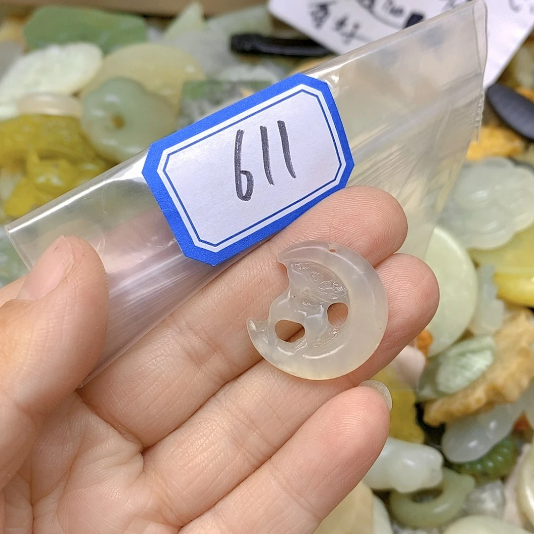 蛇纹石玉颈饰未镶嵌611