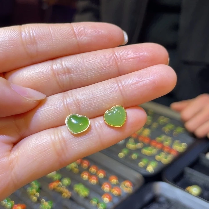 和田玉银S925镶嵌耳饰