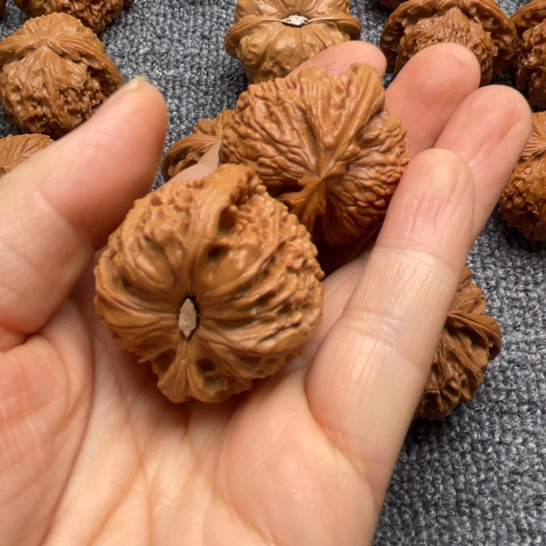 二***驴文玩核桃吊坠38白狮子