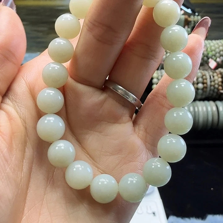和田玉（糖玉）未镶嵌手链