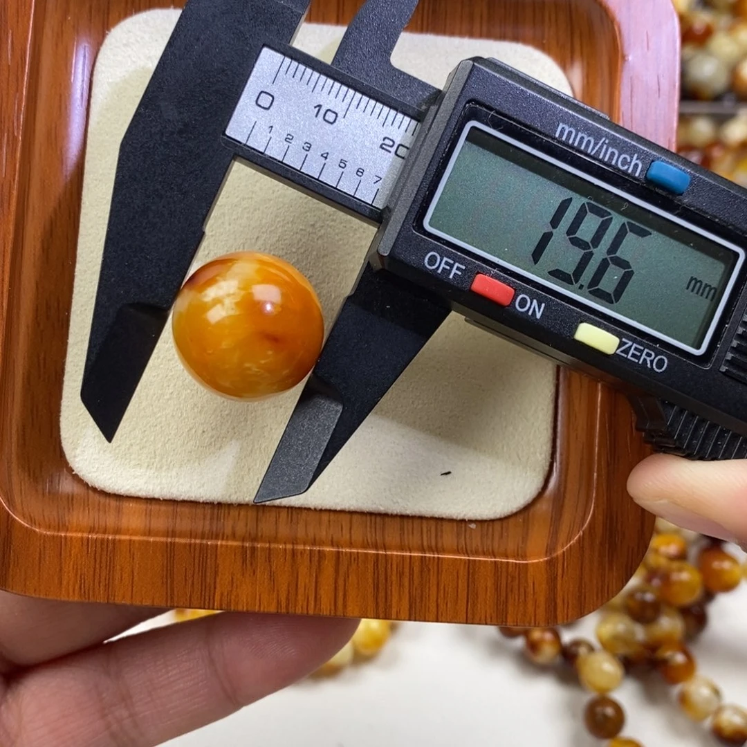 琥珀未镶嵌手链天然沁色蜜蜡19.6mm