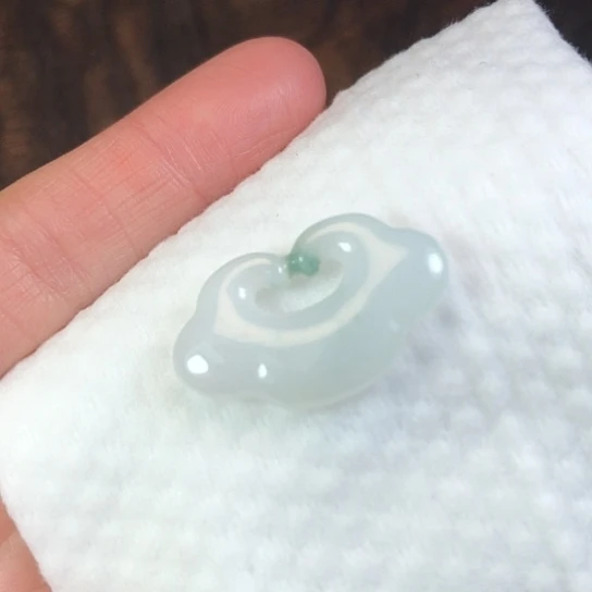 翡翠未镶嵌颈饰缅甸A货，每天下午1点半开播