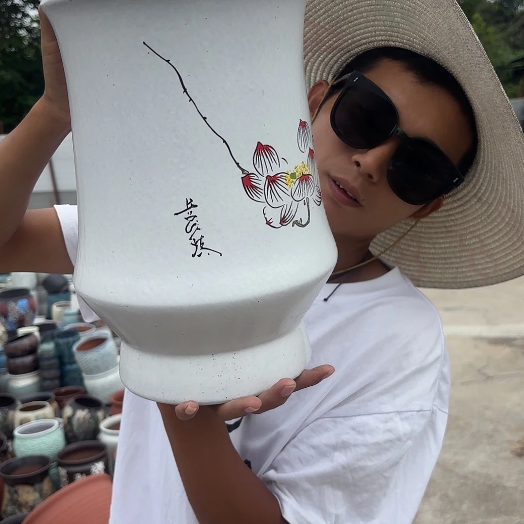 手绘小蛮腰一个口径20高度30