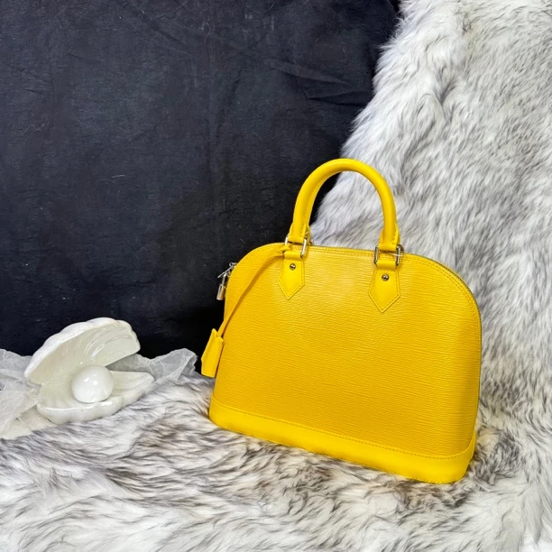 95新 LouisVuitton/路易威登 水波纹小号 30 贝壳手提包