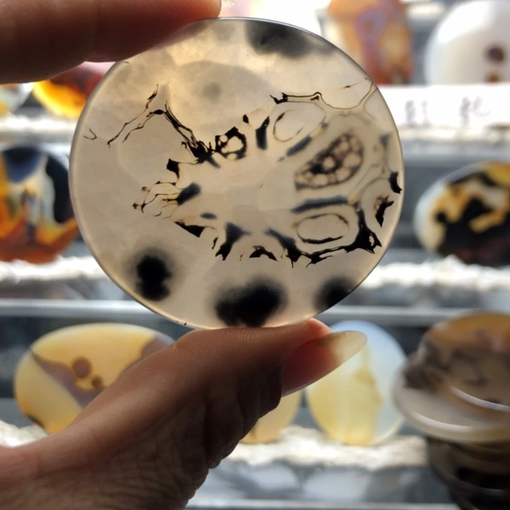 合金玛瑙/玉髓珠宝奇石111