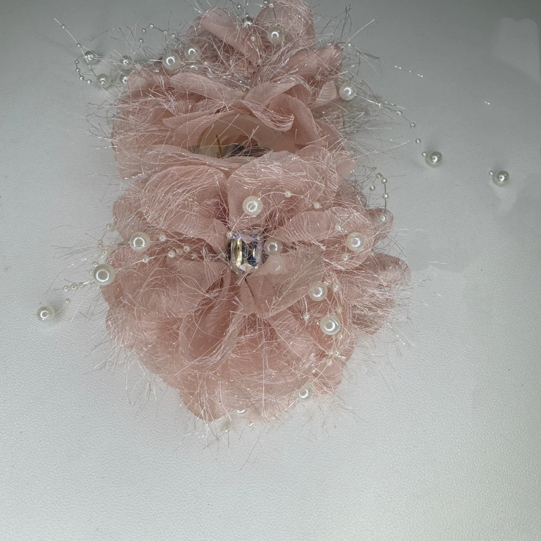 布艺花朵流苏发夹新款百搭设计感鲨鱼夹高级感抓夹发饰2465