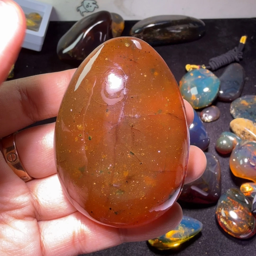 小***n琥珀未镶嵌裸石，，