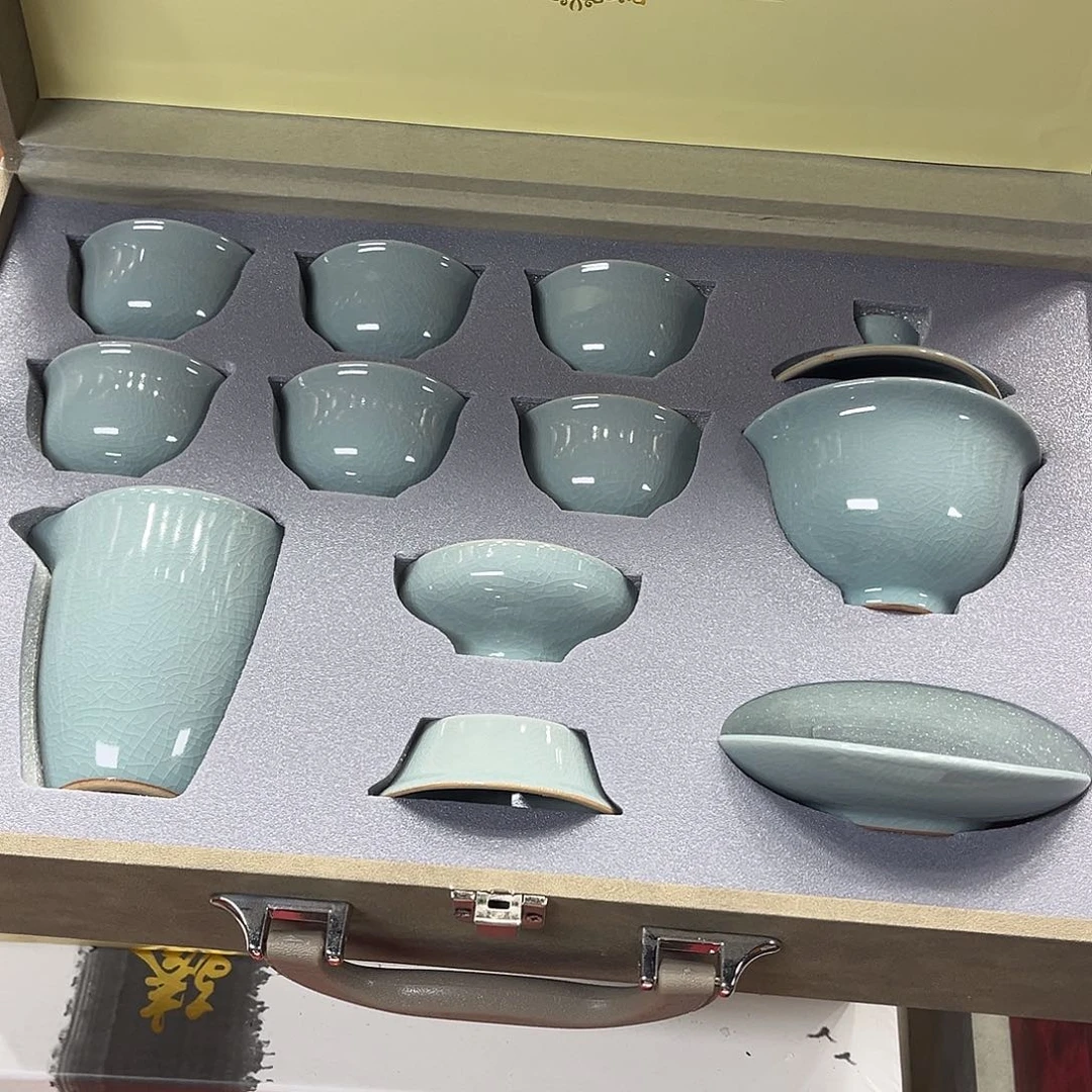 孤品茶具套装等。