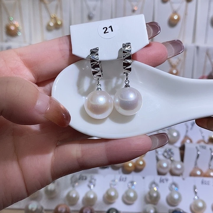 未镶嵌淡水珍珠耳饰w14.1有瑕疵