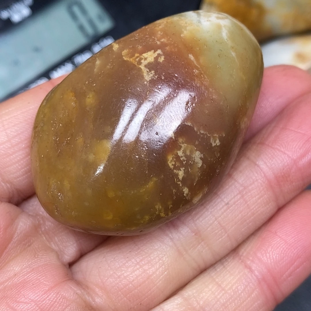 和田玉未镶嵌珠宝奇石