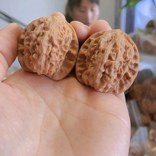 【闪购商品】把件文玩核桃37.5野狼
