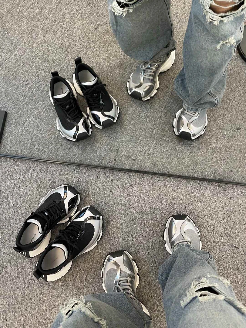 2025春夏新品舒适户外休闲鞋透气运动轻便百搭厚底网面跑步鞋