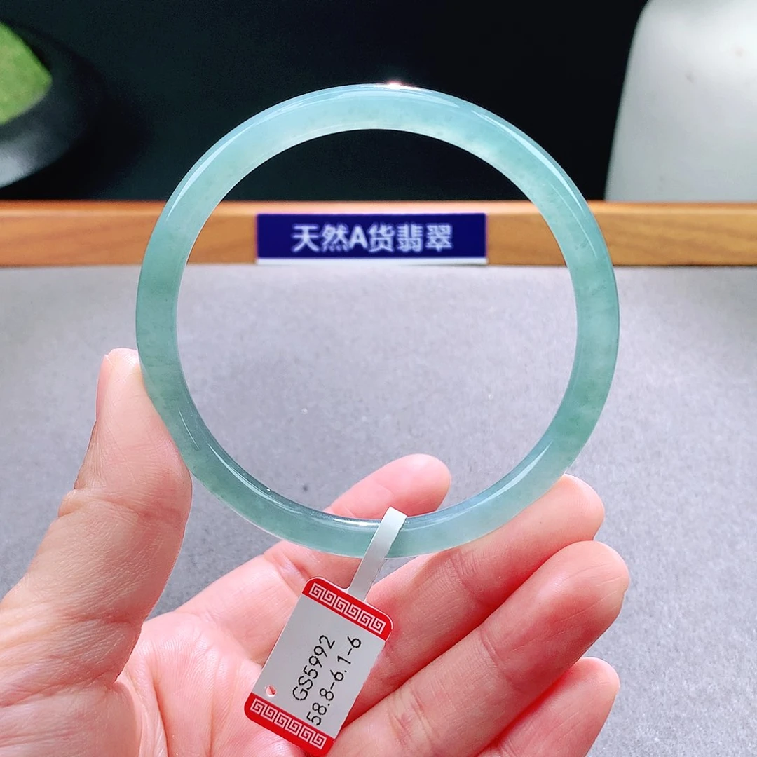 未镶嵌手镯翡翠天然翡翠手镯a货