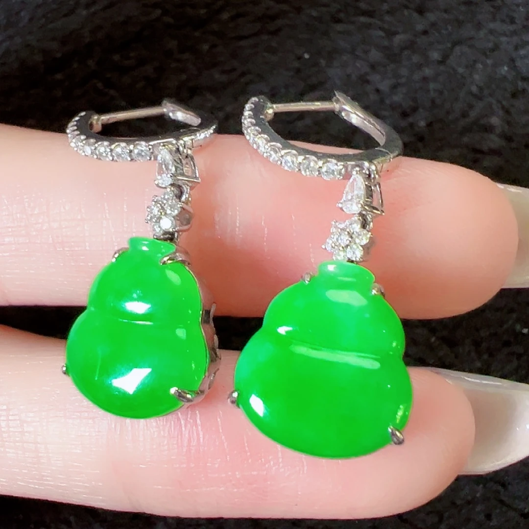 翡翠18K金镶嵌耳饰签收后24小时鉴赏期，过时不退