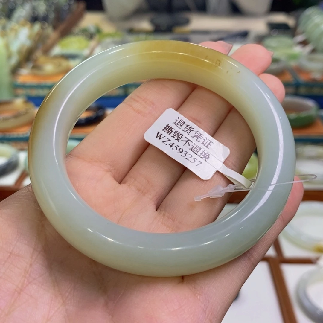 和田玉未镶嵌手镯且末高青白带糖58/59