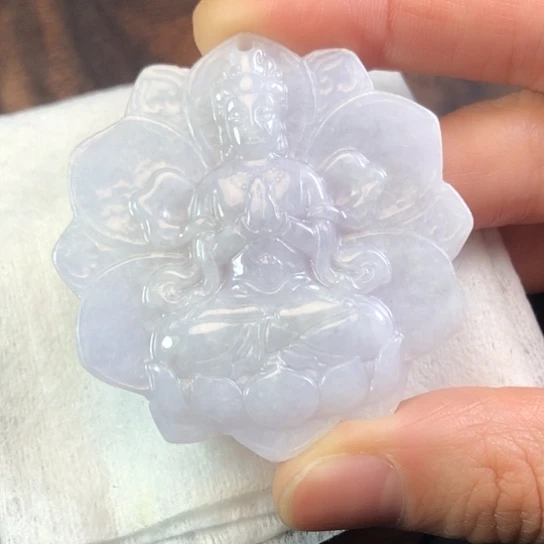 翡翠未镶嵌颈饰缅甸A货，每天下午1点半开播