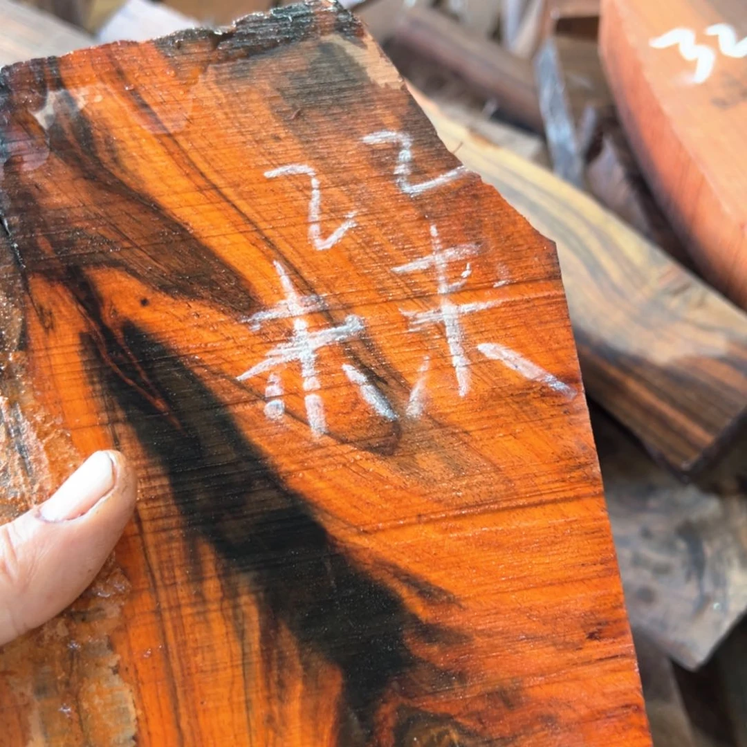 交趾黄檀（大红酸枝）未***进