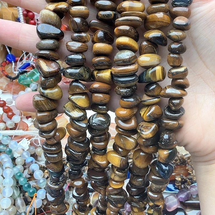 玛瑙/玉髓珠宝半成品未镶嵌虎眼碎石一条