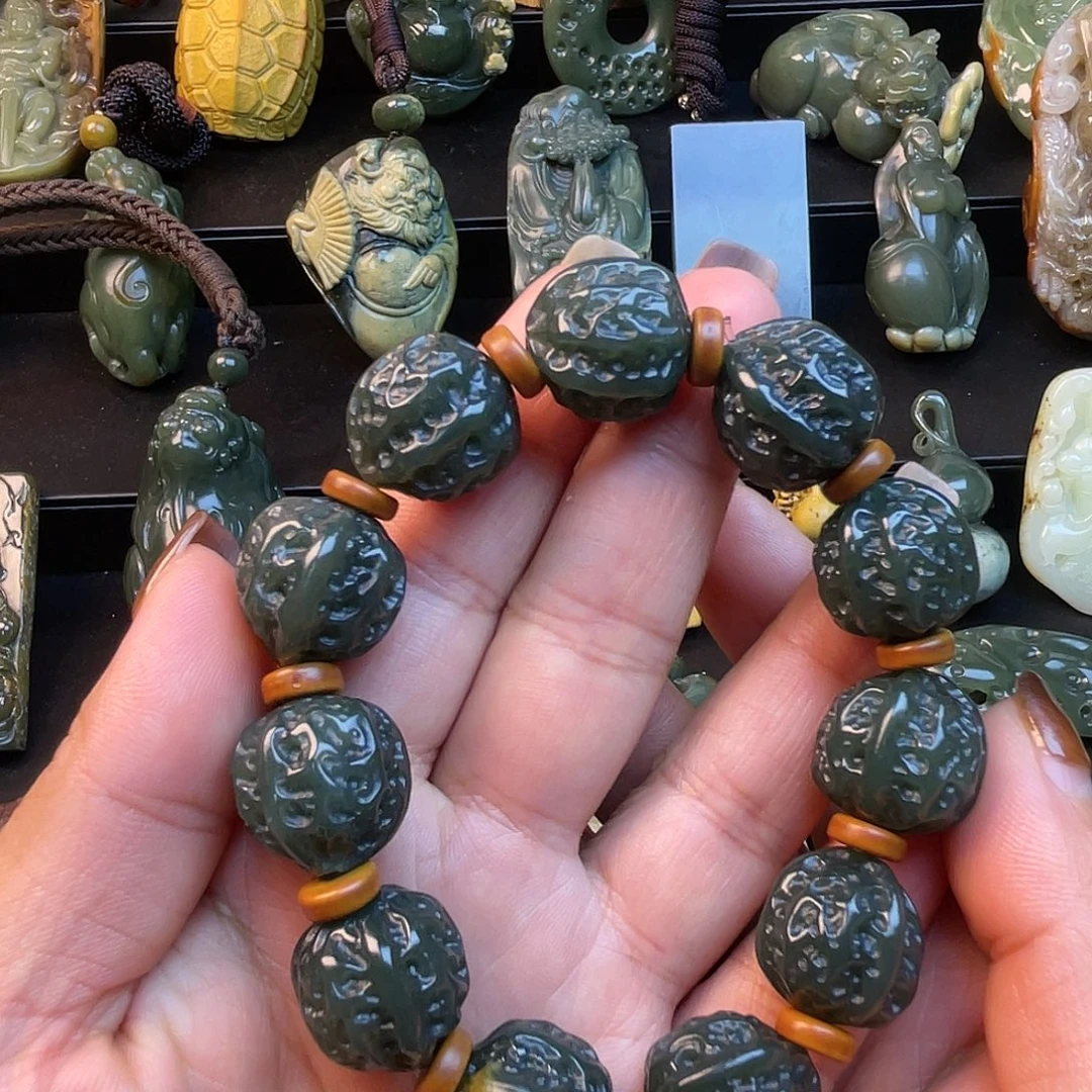 透闪石质玉未镶嵌手链