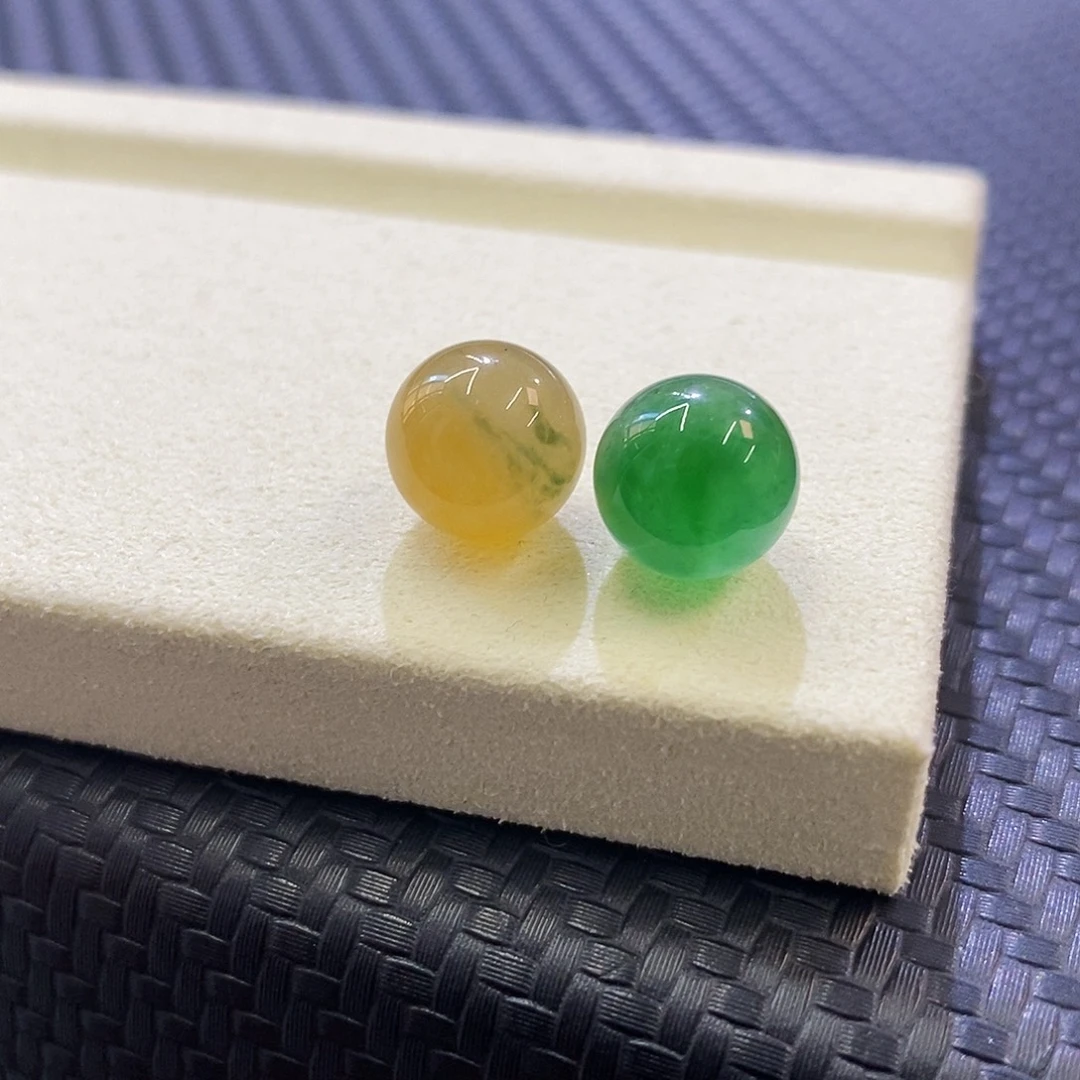 翡翠未镶嵌挂件卡9.2一对价