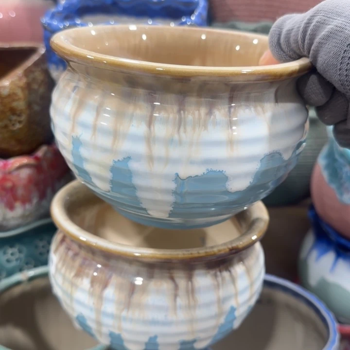 凑9块包邮，有孔，陶瓷花盆