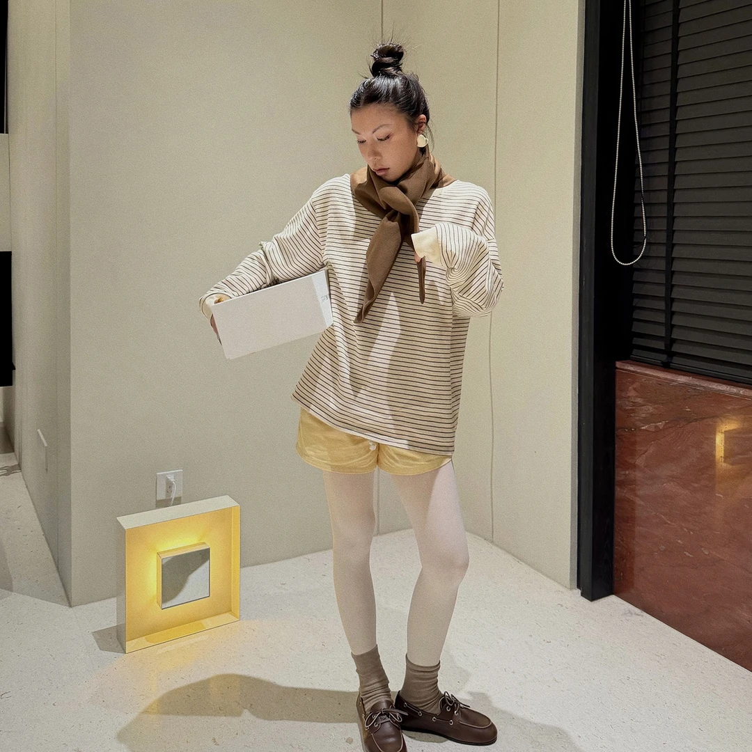 Vane｜大主推！“拿铁”北欧低饱和度松弛感条纹套装～